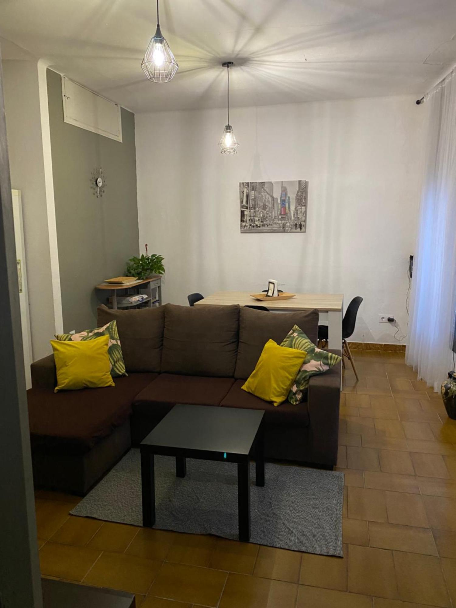 Apartamento Felicitat Фигерас Экстерьер фото