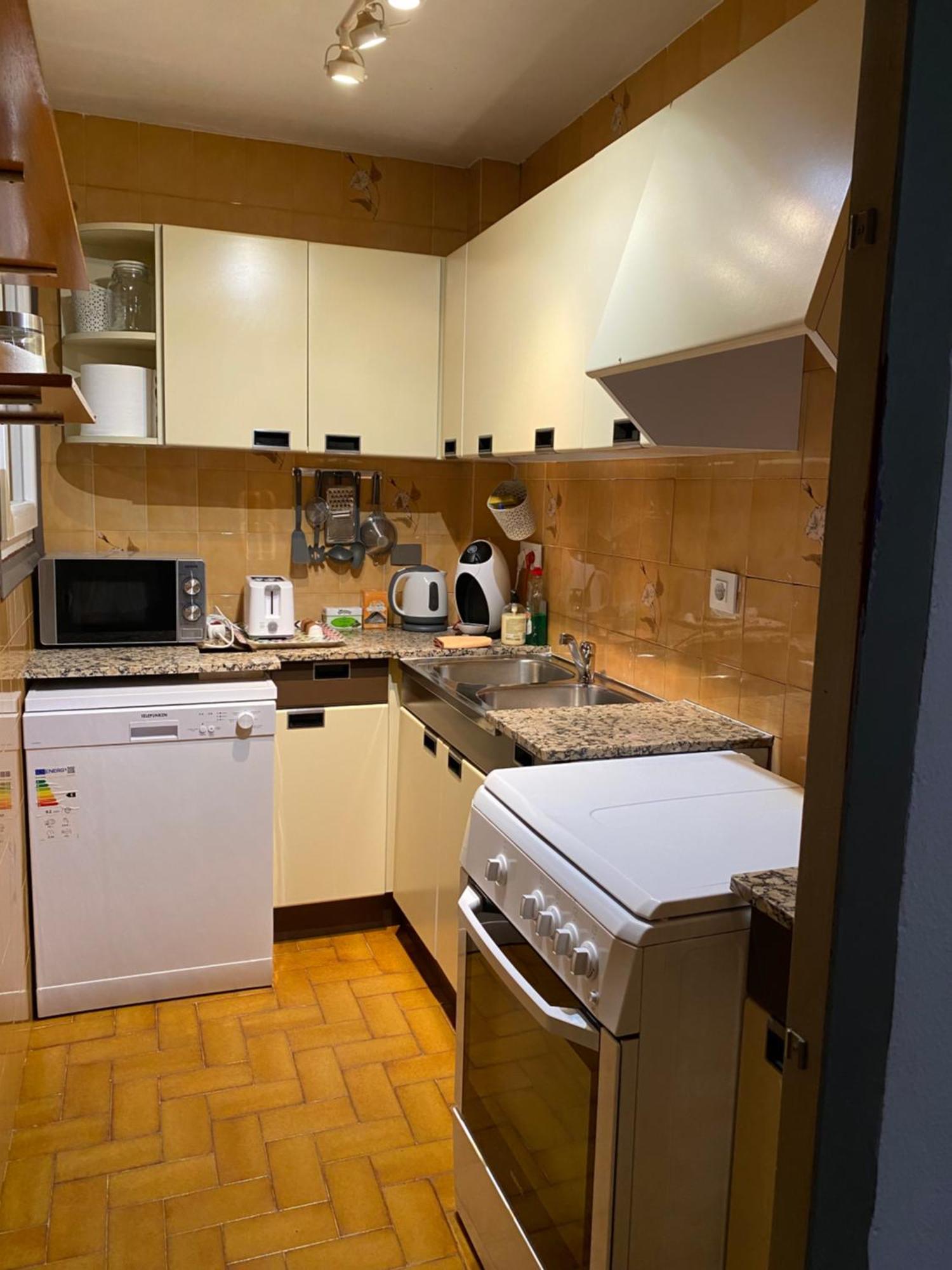 Apartamento Felicitat Фигерас Экстерьер фото