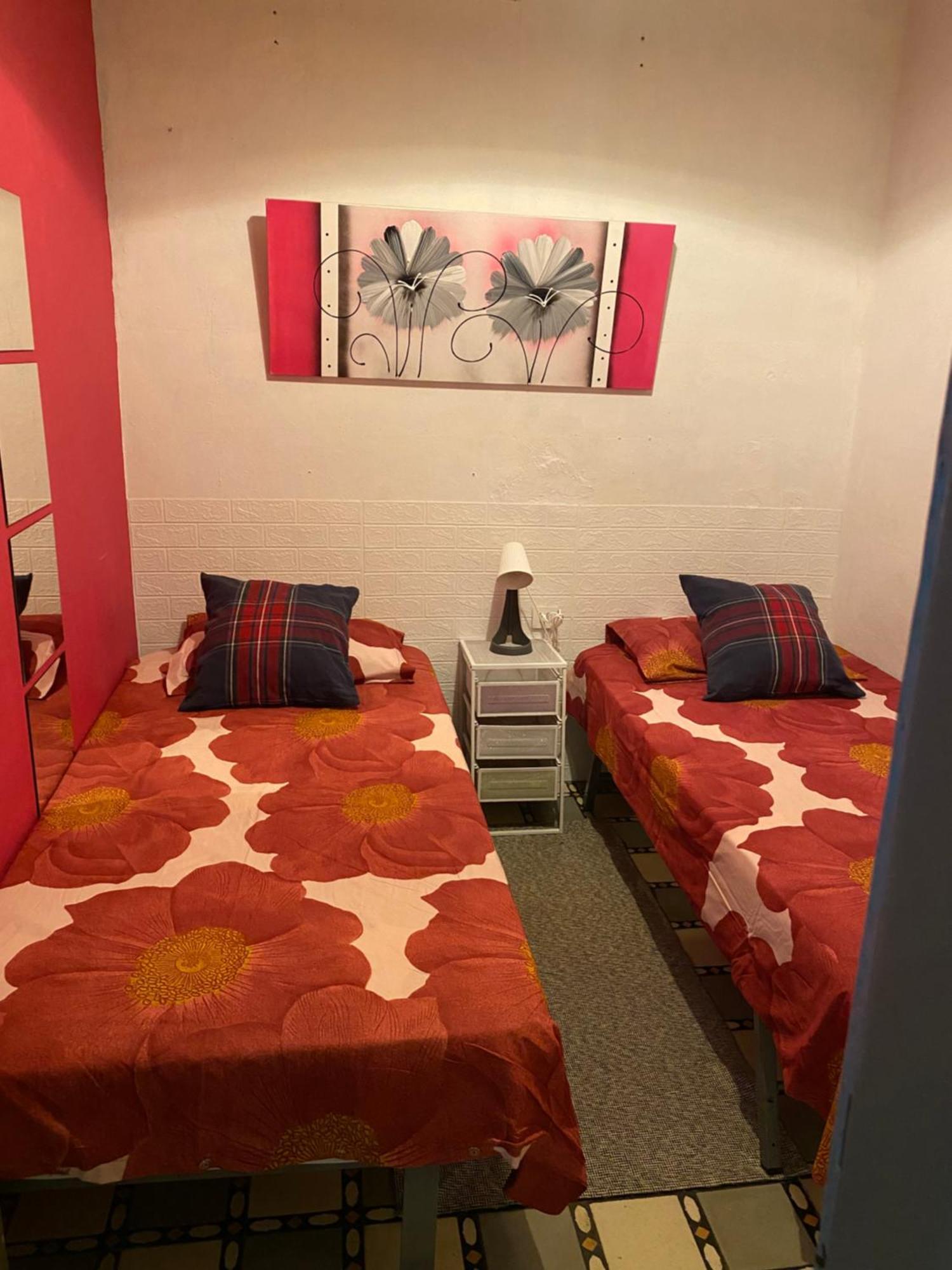 Apartamento Felicitat Фигерас Экстерьер фото